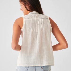 Willa Sleeveless Top